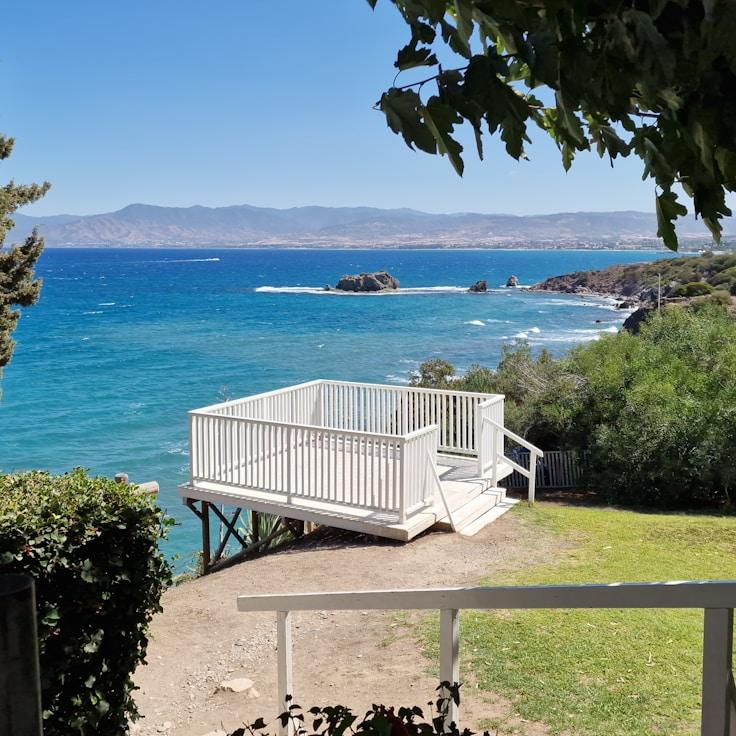 Outdoor terrace seating suitable for families in Mountain View